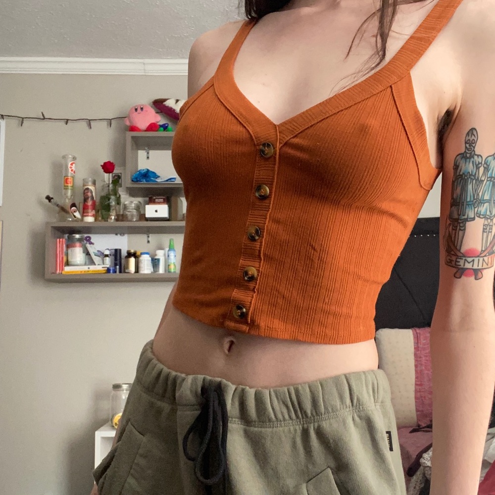 crop top